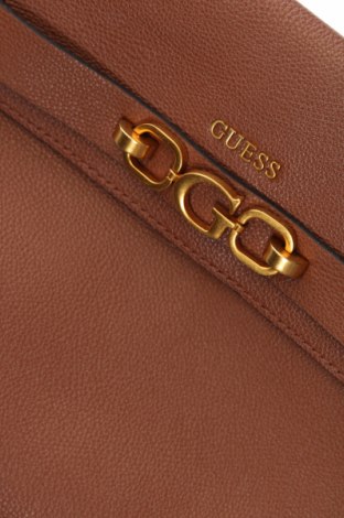 Дамска чанта Guess, Цвят Кафяв, Цена 265,00 лв.