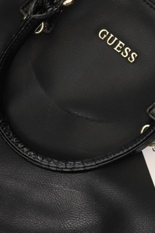 Γυναικεία τσάντα Guess, Χρώμα Μαύρο, Τιμή 136,60 €