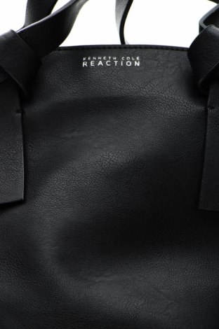 Дамска чанта Kenneth Cole, Цвят Черен, Цена 78,88 лв.