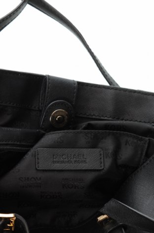 Дамска чанта MICHAEL Michael Kors, Цвят Черен, Цена 210,84 лв.