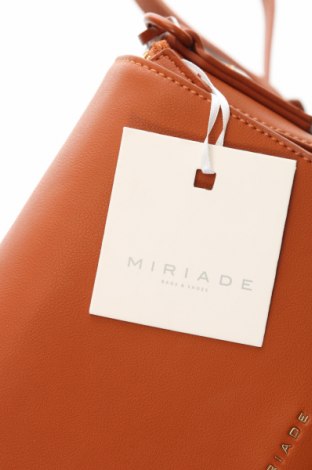 Дамска чанта Miriade, Цвят Кафяв, Цена 67,89 лв.