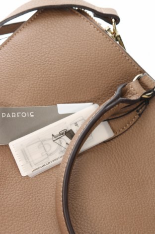 Дамска чанта Parfois, Цвят Кафяв, Цена 83,83 лв.