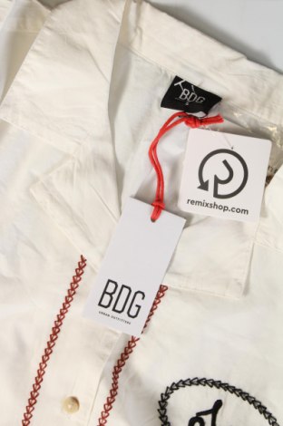 Γυναικείο πουκάμισο BDG, Μέγεθος S, Χρώμα Λευκό, Τιμή 8,33 €