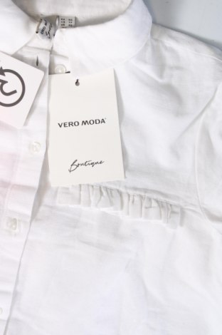 Дамска риза Vero Moda, Размер XS, Цвят Бял, Цена 46,00 лв.