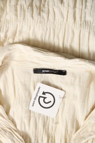 Γυναικείο πουκάμισο Xnk Basic, Μέγεθος M, Χρώμα Εκρού, Τιμή 3,09 €