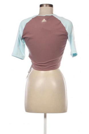 Γυναικείο t-shirt Adidas, Μέγεθος M, Χρώμα Πολύχρωμο, Τιμή 31,96 €
