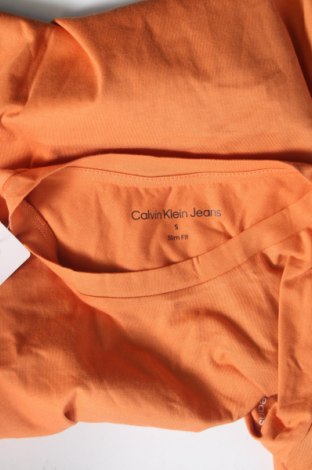 Γυναικείο t-shirt Calvin Klein Jeans, Μέγεθος S, Χρώμα Πορτοκαλί, Τιμή 31,96 €