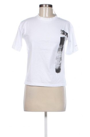 Damski T-shirt Calvin Klein Jeans, Rozmiar M, Kolor Biały, Cena 99,16 zł