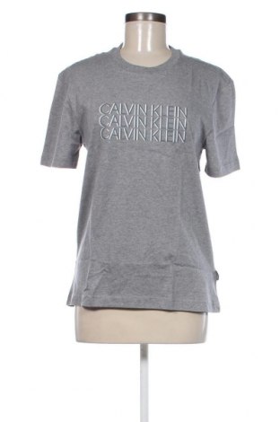 Damen T-Shirt Calvin Klein Jeans, Größe S, Farbe Grau, Preis 19,18 €