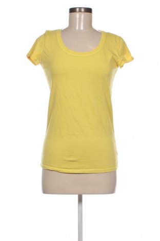Γυναικείο t-shirt Colours Of The World, Μέγεθος M, Χρώμα Κίτρινο, Τιμή 10,40 €