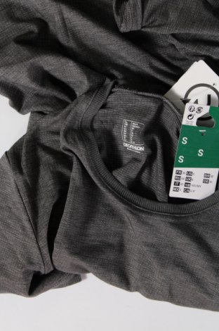 Damen T-Shirt Decathlon, Größe M, Farbe Grau, Preis 10,75 €