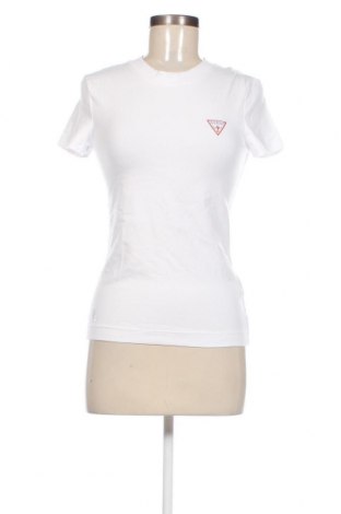 Дамска тениска Guess, Размер XS, Цвят Бял, Цена 43,20 лв.