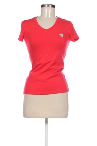 Дамска тениска Guess, Размер S, Цвят Червен, Цена 72,00 лв.