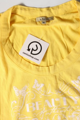 Γυναικείο t-shirt In Extenso, Μέγεθος M, Χρώμα Κίτρινο, Τιμή 6,62 €