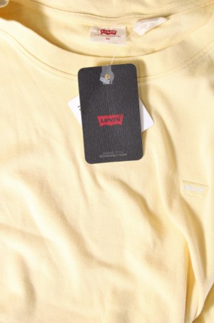 Дамска тениска Levi's, Размер 3XL, Цвят Жълт, Цена 37,20 лв.