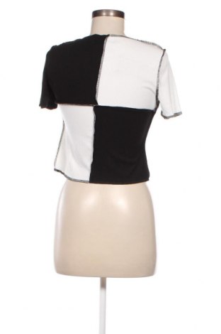 Damen T-Shirt Nasty Gal, Größe M, Farbe Mehrfarbig, Preis 18,56 €