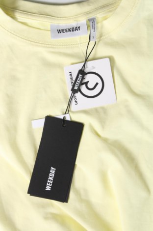 Tricou de femei Weekday, Mărime S, Culoare Galben, Preț 78,95 Lei
