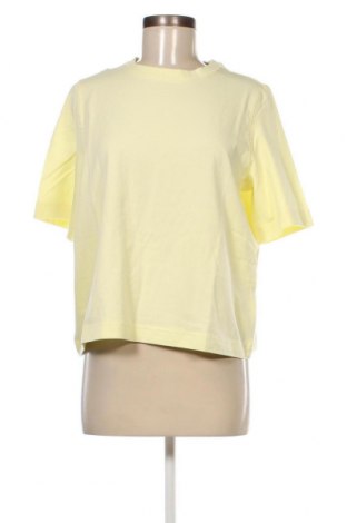 Дамска тениска Weekday, Размер S, Цвят Жълт, Цена 24,00 лв.