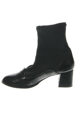 Damen Stiefeletten, Größe 38, Farbe Schwarz, Preis 22,74 €