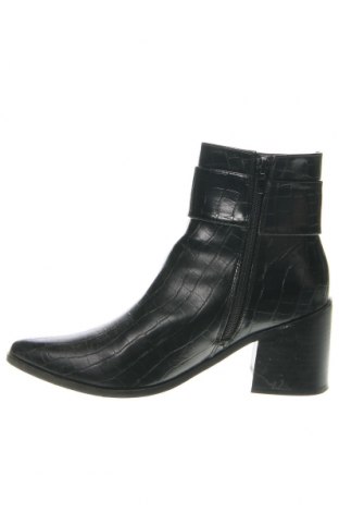 Dámské boty  Boohoo, Velikost 41, Barva Černá, Cena  399,00 Kč