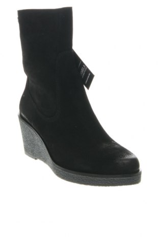 Dámské boty  Carmela, Velikost 38, Barva Černá, Cena  499,00 Kč