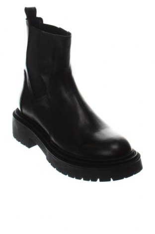 Dámské boty  Inuovo, Velikost 41, Barva Černá, Cena  499,00 Kč