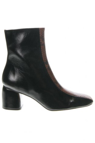 Dámské boty  Shoe The Bear, Velikost 39, Barva Černá, Cena  1 728,00 Kč