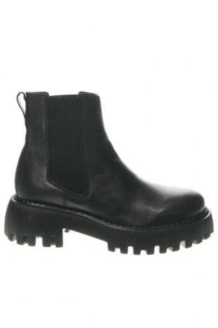 Dámské boty  Shoe The Bear, Velikost 37, Barva Černá, Cena  1 460,00 Kč
