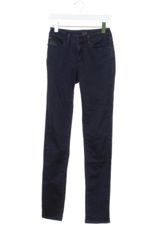 Дамски дънки Armani Jeans, Размер XS, Цвят Син, Цена 90,42 лв.
