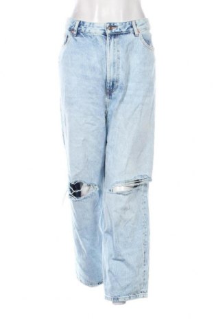 Γυναικείο Τζίν Bershka, Μέγεθος XL, Χρώμα Μπλέ, Τιμή 10,76 €