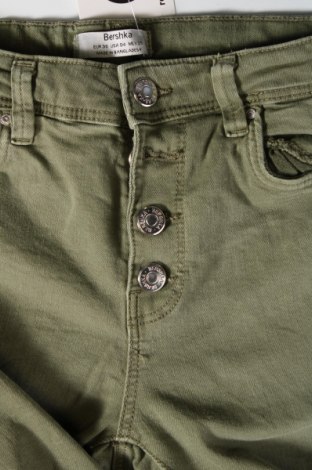 Damen Jeans Bershka, Größe S, Farbe Grün, Preis € 4,04