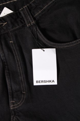 Damskie jeansy Bershka, Rozmiar XL, Kolor Czarny, Cena 122,61 zł