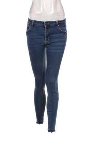 Damen Jeans Bershka, Größe M, Farbe Blau, Preis 8,55 €