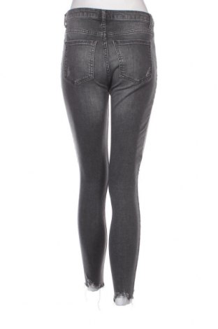 Damen Jeans Cropp, Größe S, Farbe Grau, Preis € 10,51