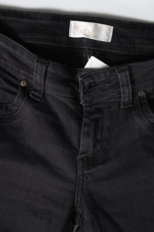Γυναικείο Τζίν Cross Jeans, Μέγεθος M, Χρώμα Μαύρο, Τιμή 8,54 €