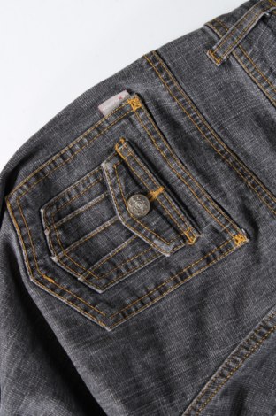 Damen Jeans Explorer, Größe M, Farbe Blau, Preis 6,67 €