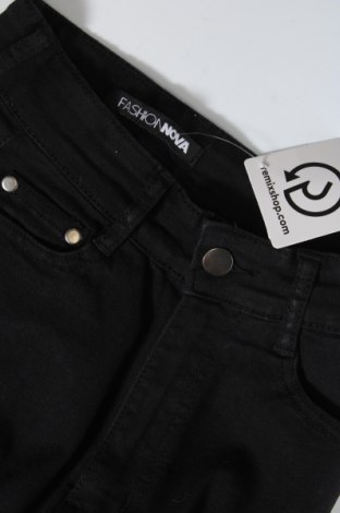Дамски дънки Fashion nova, Размер XS, Цвят Черен, Цена 13,05 лв.