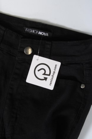 Dámské džíny  Fashion nova, Velikost XS, Barva Černá, Cena  169,00 Kč