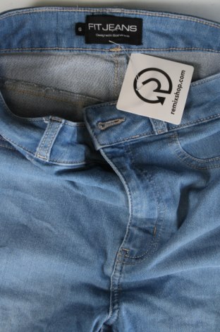 Дамски дънки Fit Jeans, Размер S, Цвят Син, Цена 8,20 лв.