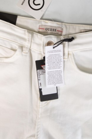 Dámske džínsy  Guess, Veľkosť S, Farba Biela, Cena  88,66 €