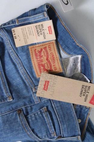 Damen Jeans Levi's, Größe XS, Farbe Blau, Preis 22,17 €
