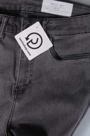 Damen Jeans Noisy May, Größe XS, Farbe Grau, Preis 11,38 €