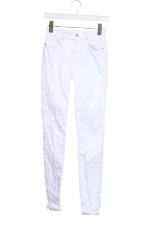 Γυναικείο Τζίν ONLY, Μέγεθος XS, Χρώμα Λευκό, Τιμή 39,69 €