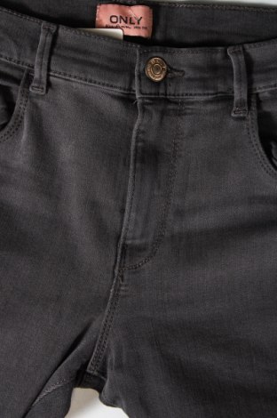 Dámske džínsy  ONLY, Veľkosť M, Farba Sivá, Cena  9,92 €
