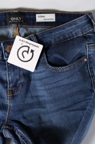 Dámske džínsy  ONLY, Veľkosť M, Farba Modrá, Cena  25,01 €