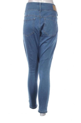 Dámske džínsy  ONLY Carmakoma, Veľkosť XL, Farba Modrá, Cena  12,30 €