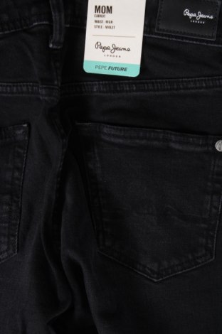 Дамски дънки Pepe Jeans, Размер S, Цвят Сив, Цена 25,80 лв.