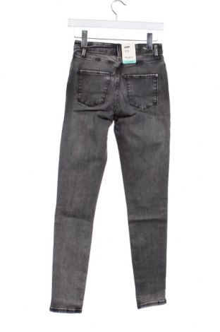 Дамски дънки Pepe Jeans, Размер XS, Цвят Сив, Цена 29,24 лв.
