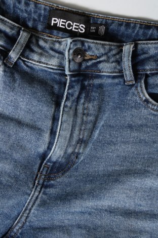 Dámske džínsy  Pieces, Veľkosť S, Farba Modrá, Cena  9,92 €