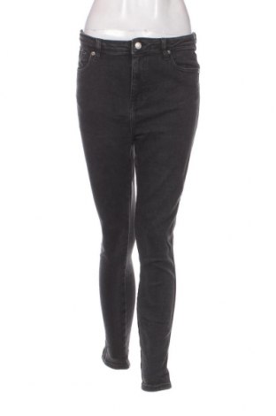 Damen Jeans Reserved, Größe M, Farbe Grau, Preis 6,23 €